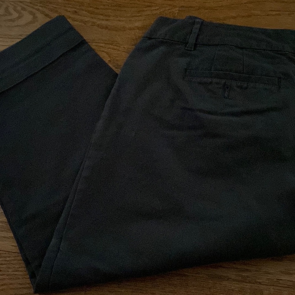 Stretchy dark brown crop pants